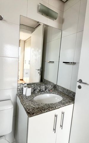 Apartamento à venda com 82m², 3 quartos e 2 vagas Apartamento à venda com 82m², 3 quartos e 2 vagasBanheiro suíte