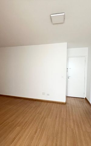 Apartamento à venda com 82m², 3 quartos e 2 vagas Apartamento à venda com 82m², 3 quartos e 2 vagasSala