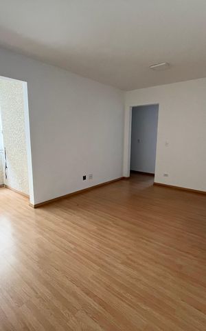 Apartamento à venda com 82m², 3 quartos e 2 vagas Apartamento à venda com 82m², 3 quartos e 2 vagasSala