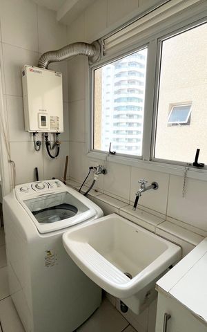 Apartamento à venda com 82m², 3 quartos e 2 vagas Apartamento à venda com 82m², 3 quartos e 2 vagasÁrea de Serviço