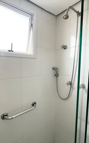 Apartamento à venda com 82m², 3 quartos e 2 vagas Apartamento à venda com 82m², 3 quartos e 2 vagasBanheiro suíte