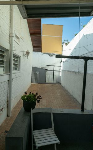 Casa à venda com 318m², 4 quartos e 2 vagasCHURRASQUEIRA E QUINTAL
