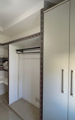 Casa para alugar com 110m², 2 quartos e 2 vagas Casa para alugar com 110m², 2 quartos e 2 vagasCloset da suíte 2