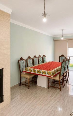 Casa para alugar com 110m², 2 quartos e 2 vagas Casa para alugar com 110m², 2 quartos e 2 vagasSala