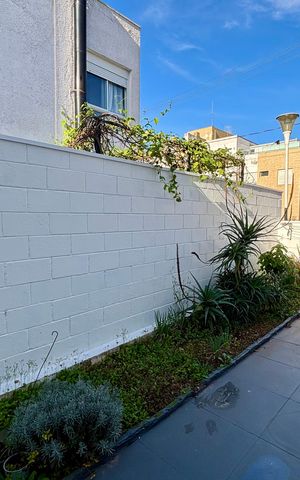 Casa para alugar com 110m², 2 quartos e 2 vagas Casa para alugar com 110m², 2 quartos e 2 vagasQuintal