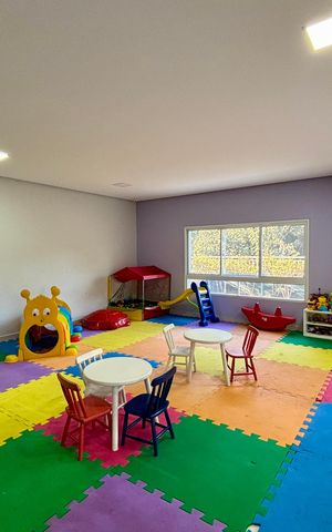 Casa para alugar com 110m², 2 quartos e 2 vagas Casa para alugar com 110m², 2 quartos e 2 vagasÁrea comum - Playground