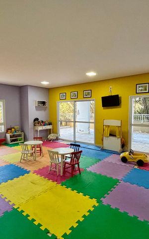 Casa para alugar com 110m², 2 quartos e 2 vagas Casa para alugar com 110m², 2 quartos e 2 vagasÁrea comum - Playground