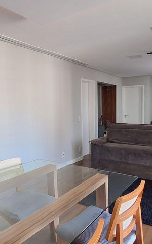 Apartamento à venda com 123m², 3 quartos e 2 vagas Apartamento à venda com 123m², 3 quartos e 2 vagasSala