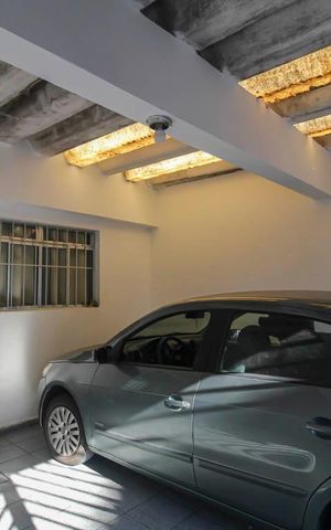 Casa à venda com 150m², 3 quartos e 2 vagas Casa à venda com 150m², 3 quartos e 2 vagasGaragem