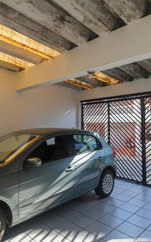 Casa à venda com 150m², 3 quartos e 2 vagas Casa à venda com 150m², 3 quartos e 2 vagasGaragem
