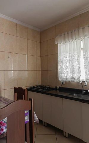 Casa à venda com 150m², 3 quartos e 2 vagas Casa à venda com 150m², 3 quartos e 2 vagasCozinha
