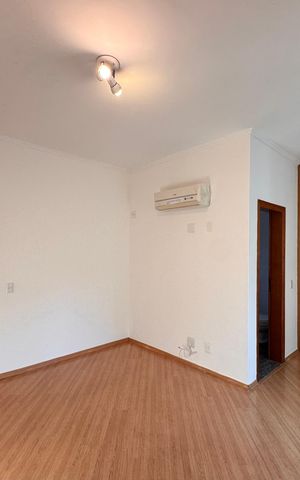 Casa de condomínio para alugar com 1030m², 5 quartos e 8 vagas Casa de condomínio para alugar com 1030m², 5 quartos e 8 vagasSuíte 2