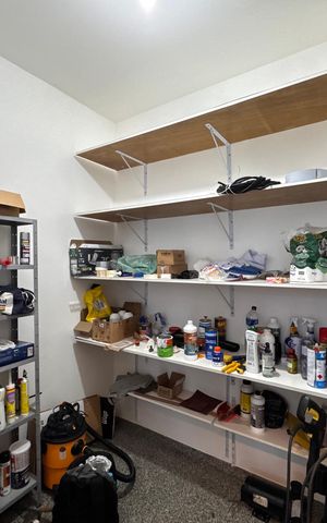 Casa de condomínio para alugar com 1030m², 5 quartos e 8 vagas Casa de condomínio para alugar com 1030m², 5 quartos e 8 vagasDespensa