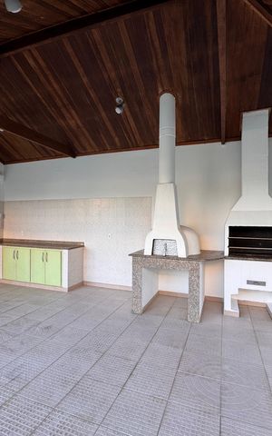 Casa de condomínio para alugar com 1030m², 5 quartos e 8 vagas Casa de condomínio para alugar com 1030m², 5 quartos e 8 vagasÁrea externa