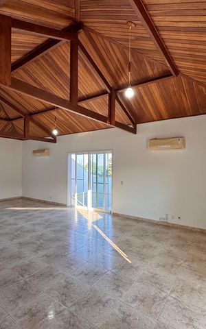 Casa de condomínio para alugar com 1030m², 5 quartos e 8 vagas Casa de condomínio para alugar com 1030m², 5 quartos e 8 vagasÁrea comum