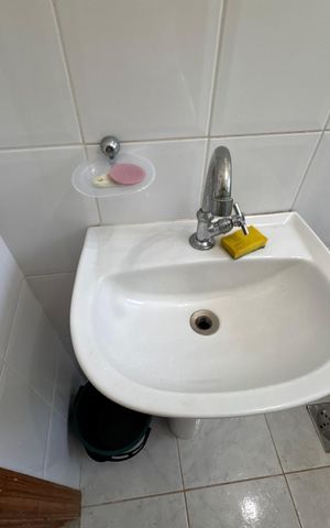 Casa de condomínio para alugar com 1030m², 5 quartos e 8 vagas Casa de condomínio para alugar com 1030m², 5 quartos e 8 vagasEdícula