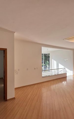 Casa de condomínio para alugar com 1030m², 5 quartos e 8 vagas Casa de condomínio para alugar com 1030m², 5 quartos e 8 vagasSala (Segundo Andar)