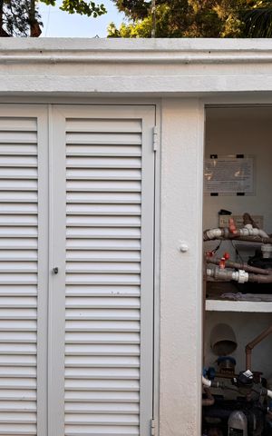 Casa de condomínio para alugar com 1030m², 5 quartos e 8 vagas Casa de condomínio para alugar com 1030m², 5 quartos e 8 vagasÁrea externa
