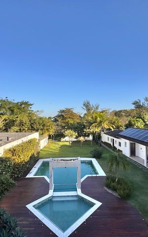 Casa de condomínio para alugar com 1030m², 5 quartos e 8 vagas Casa de condomínio para alugar com 1030m², 5 quartos e 8 vagasVista da Varanda da Suíte 1
