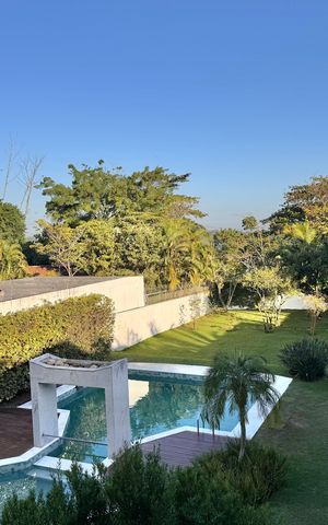 Casa de condomínio para alugar com 1030m², 5 quartos e 8 vagas Casa de condomínio para alugar com 1030m², 5 quartos e 8 vagasVista da Varanda da Suíte 1