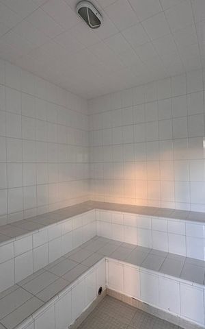 Casa de condomínio para alugar com 1030m², 5 quartos e 8 vagas Casa de condomínio para alugar com 1030m², 5 quartos e 8 vagasÁrea externa