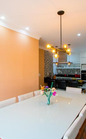 Apartamento à venda com 160m², 2 quartos e 1 vaga Apartamento à venda com 160m², 2 quartos e 1 vagaSala