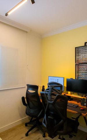 Apartamento à venda com 160m², 2 quartos e 1 vaga Apartamento à venda com 160m², 2 quartos e 1 vagaEscritório do quarto 1