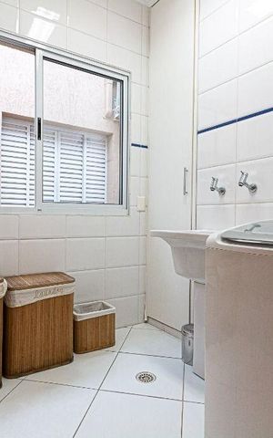 Casa à venda com 180m², 2 quartos e 2 vagas