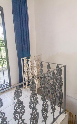 Casa à venda com 200m², 4 quartos e 1 vaga Casa à venda com 200m², 4 quartos e 1 vagaHall