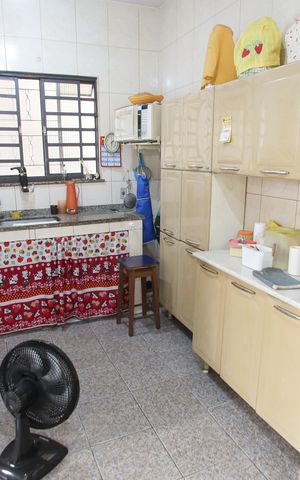 Casa à venda com 380m², 2 quartos e 1 vagaCozinha