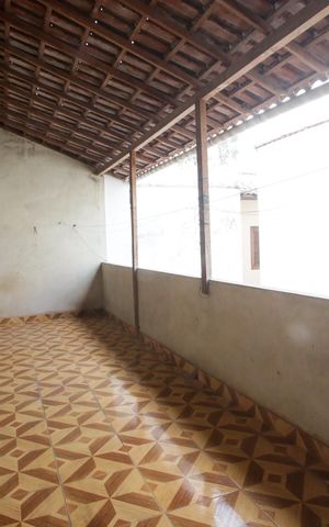 Casa à venda com 380m², 2 quartos e 1 vagaVaranda dos Fundos