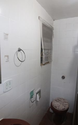 Casa à venda com 120m², 5 quartos e 2 vagasCasa 2 - Banheiro