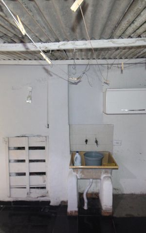 Casa à venda com 120m², 5 quartos e 2 vagasÁrea de Serviço