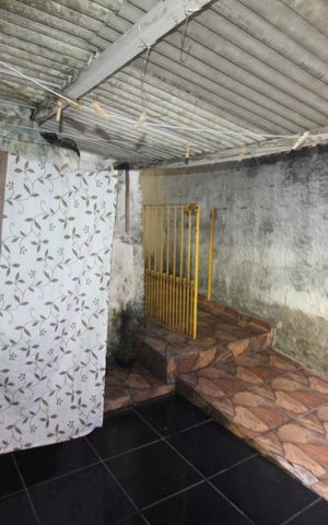 Casa à venda com 120m², 5 quartos e 2 vagasÁrea de Serviço
