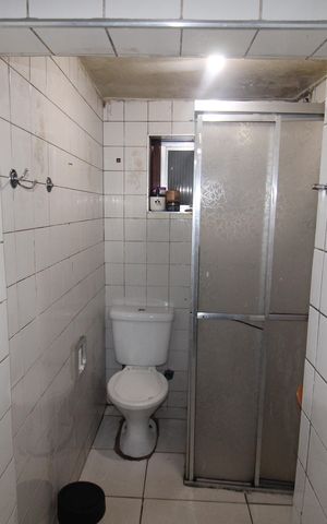 Casa à venda com 120m², 5 quartos e 2 vagasBanheiro
