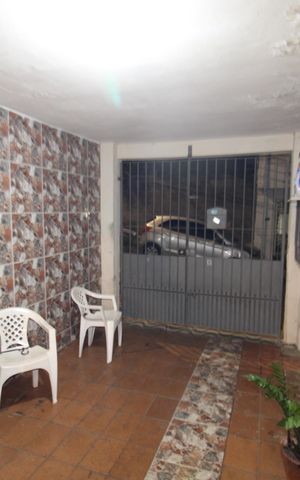 Casa à venda com 120m², 5 quartos e 2 vagasÁrea de Serviço