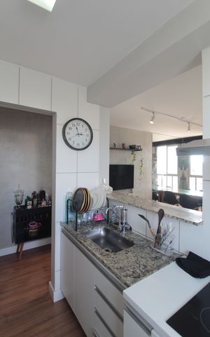 Apartamento à venda com 50m², 2 quartos e 1 vagaCozinha e Área de Serviço