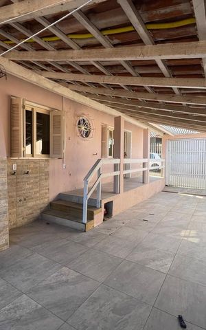 Casa à venda com 80m², 4 quartos e 2 vagas Casa à venda com 80m², 4 quartos e 2 vagasÁrea comum