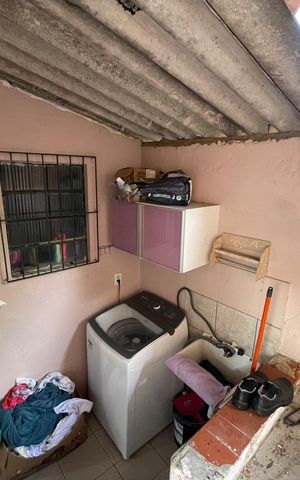 Casa à venda com 80m², 4 quartos e 2 vagas Casa à venda com 80m², 4 quartos e 2 vagasÁrea de serviço