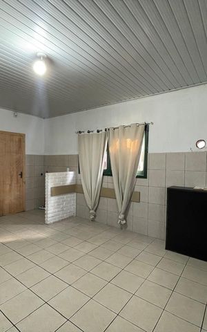 Casa à venda com 80m², 4 quartos e 2 vagas Casa à venda com 80m², 4 quartos e 2 vagasCozinha