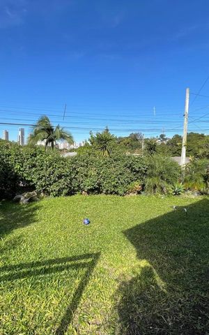 Casa à venda com 80m², 4 quartos e 2 vagas Casa à venda com 80m², 4 quartos e 2 vagasÁrea comum