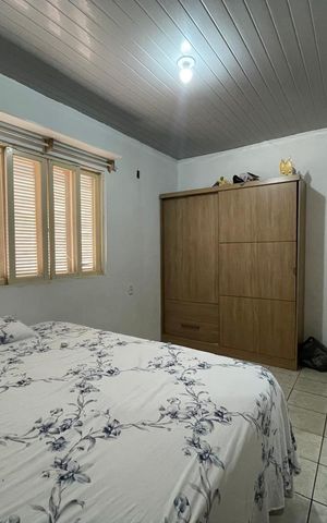 Casa à venda com 80m², 4 quartos e 2 vagas Casa à venda com 80m², 4 quartos e 2 vagasSuíte