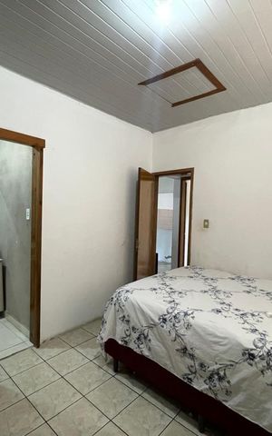 Casa à venda com 80m², 4 quartos e 2 vagas Casa à venda com 80m², 4 quartos e 2 vagasSuíte