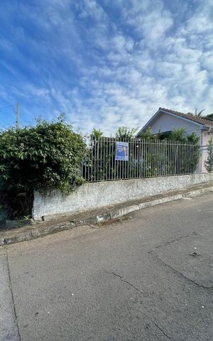 Casa à venda com 80m², 4 quartos e 2 vagas Casa à venda com 80m², 4 quartos e 2 vagasPlaca Instalada em 09/05/2026 - Cod.COEY-1139
