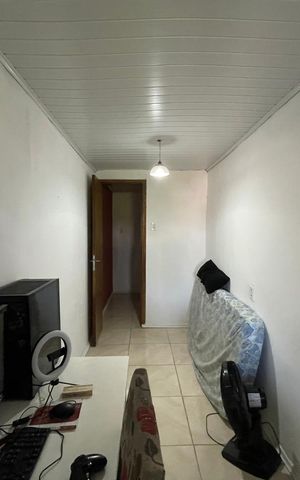 Casa à venda com 80m², 4 quartos e 2 vagas Casa à venda com 80m², 4 quartos e 2 vagasQuarto