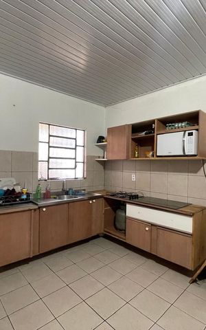 Casa à venda com 80m², 4 quartos e 2 vagas Casa à venda com 80m², 4 quartos e 2 vagasCozinha