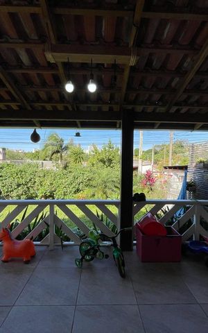 Casa à venda com 80m², 4 quartos e 2 vagas Casa à venda com 80m², 4 quartos e 2 vagasÁrea comum
