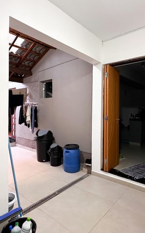 Casa à venda com 252m², 4 quartos e 2 vagas Casa à venda com 252m², 4 quartos e 2 vagasÁrea de Serviço