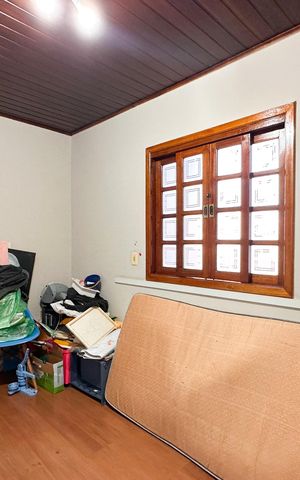 Casa à venda com 252m², 4 quartos e 2 vagas Casa à venda com 252m², 4 quartos e 2 vagasQuarto de Serviço