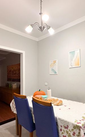 Casa à venda com 252m², 4 quartos e 2 vagas Casa à venda com 252m², 4 quartos e 2 vagasCopa